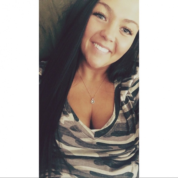 Meet your Posher, Brianna - Picture 1 of 1